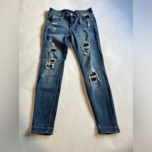 Judy Blue distressed skinny jeans
